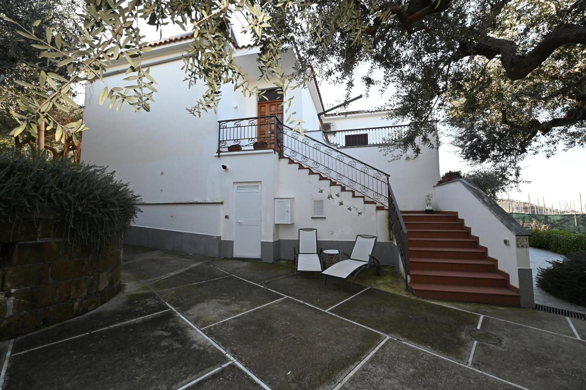 Apartamento Il Nido Del Gabbiano Massa Lubrense Exterior foto