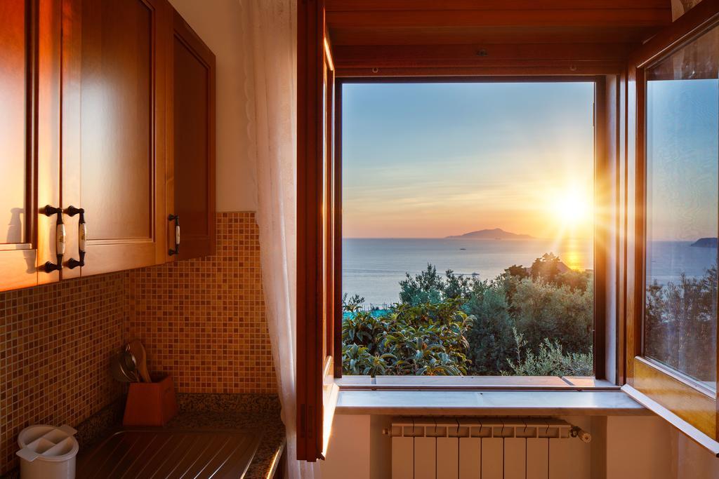 Apartamento Il Nido Del Gabbiano Massa Lubrense Exterior foto